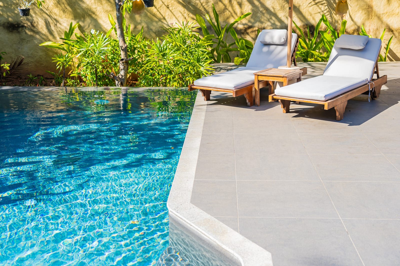 Textured liner, in-ground pool, St. Catharines